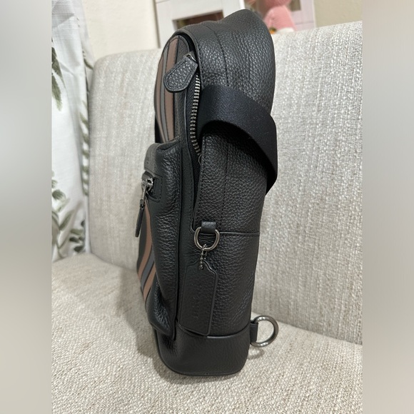 Coach West Pack with Varsity Stripe NWT 3180 men - Picture 8 of 11